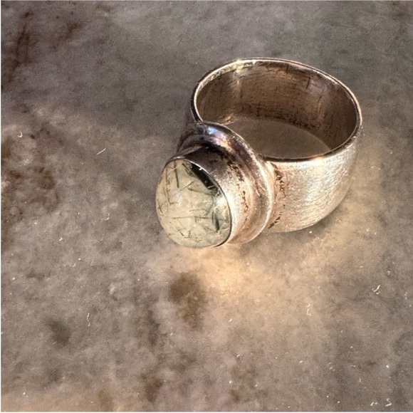 Sundance Rutilated Quartz Silver Ring - Picture 3 of 9